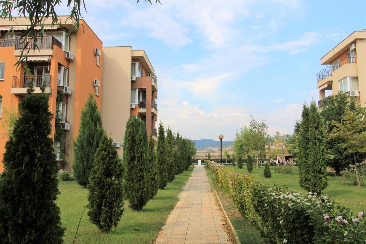 Holiday-Orchid Menada Apartments Солнечный берег Экстерьер фото