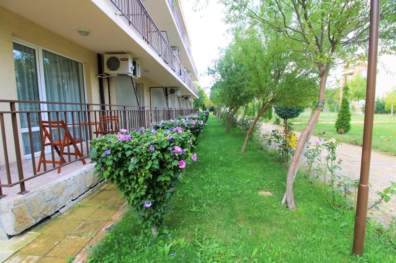 Holiday-Orchid Menada Apartments Солнечный берег Экстерьер фото